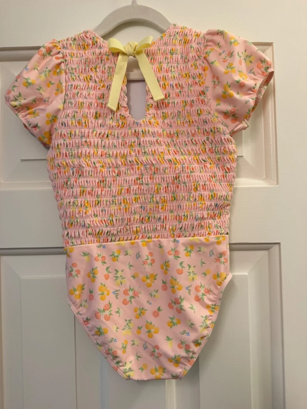 Minnow girls size 7/8 one-piece swimsuit